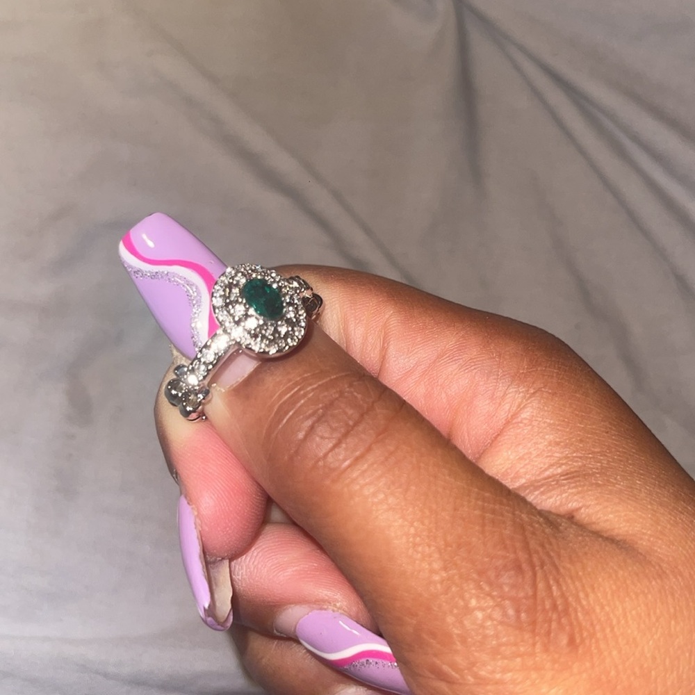 NWT Silver & Green Gemstone Ring(Last One) - Picture 4 of 4